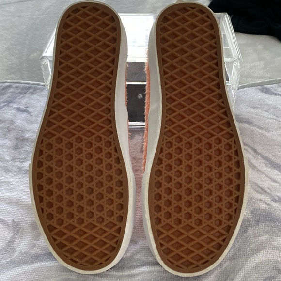 Women’s Rare, Authentic, Tropical Peach, Terry cloth Van’s. - Picture 5 of 5